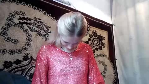 Snapshot of carissaalderson chatting on May 2026 03:13:01 AM Kira online show from May 2026 03:13:01 AM