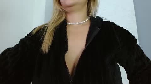 Carla online show from March 2026 11:45:02 AM