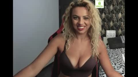 CarlaStaceFun online show from August 2026 03:43:02 PM