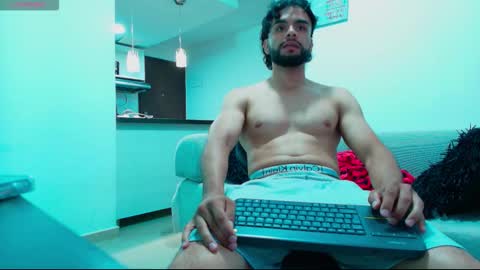 Snapshot of carlbadams96 chatting on October 2025 10:47:01 PM sebasfit online show from October 2025 10:47:01 PM