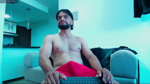 Snapshot of carlbadams96 chatting on November 2025 10:43:01 PM sebasfit online show from November 2025 10:43:01 PM