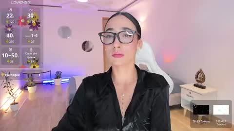 Alejandra online show from July 2026 10:46:01 PM