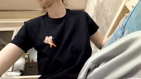 Snapshot of carlinematsuzaki chatting on February 2026 09:27:01 PM Jessie online show from February 2026 09:27:01 PM