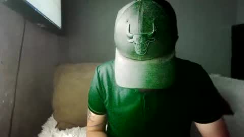 carlos100699 online show from August 2026 10:12:02 PM