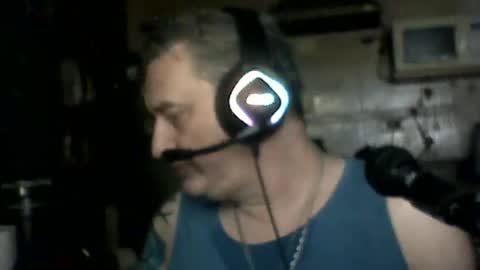 carlos712009 online show from February 2026 04:32:01 AM