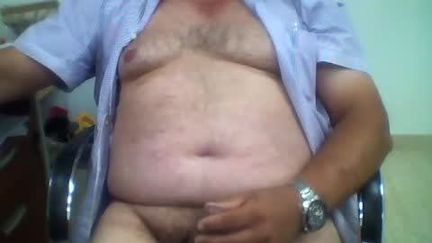 carlos8711 online show from July 2026 05:45:02 PM