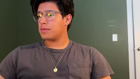 carlosjosecb2 online show from October 2025 04:09:02 PM