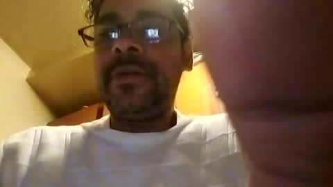 Snapshot of carloslove1972 chatting on January 2025 11:26:01 PM carloslove1972 online show from January 2025 11:26:01 PM