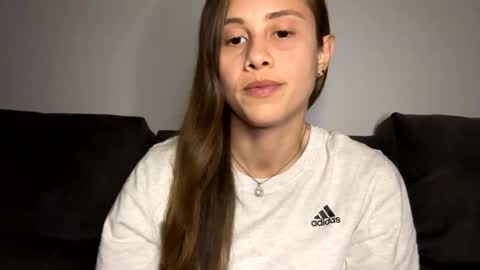 Snapshot of carlotta4you chatting on February 2025 10:47:01 PM Carlotta4you online show from February 2025 10:47:01 PM