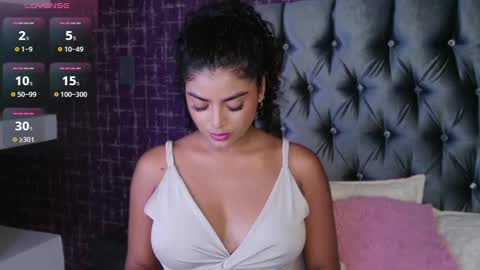 Snapshot of carly_monroe_ chatting on September 2025 10:44:01 PM Carly Monroe online show from September 2025 10:44:01 PM