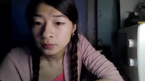 CarlyJoy online show from February 2025 01:01:01 PM