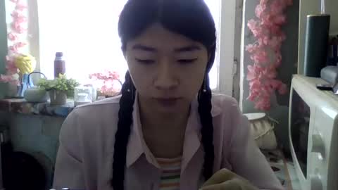 CarlyJoy online show from April 2026 09:10:01 AM