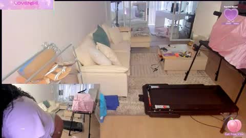 Snapshot of carmencash_ chatting on January 2026 09:07:02 PM Carmen Cash online show from January 2026 09:07:02 PM