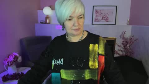 Carmen online show from October 2025 08:37:02 PM