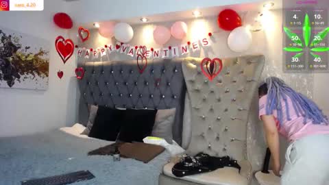 Snapshot of caro_fisher chatting on February 2026 12:58:02 PM Caro Fisher online show from February 2026 12:58:02 PM