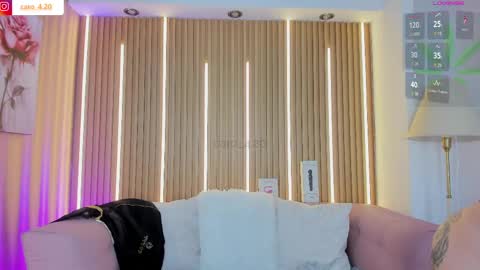 Caro Fisher online show from June 2026 01:13:01 PM