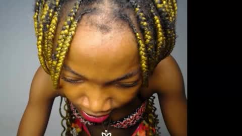 caroline online show from November 2025 05:40:02 AM