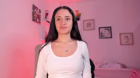 Snapshot of caroliine__ chatting on February 2025 02:09:02 AM Caroline online show from February 2025 02:09:02 AM