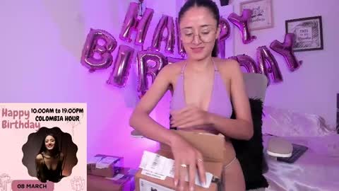 Snapshot of caroliine__ chatting on March 2025 06:16:01 PM Caroline online show from March 2025 06:16:01 PM