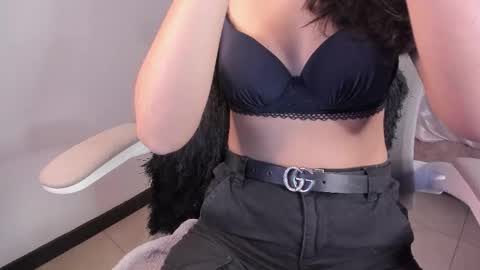 Snapshot of caroliine__ chatting on September 2025 03:47:02 PM Caroline online show from September 2025 03:47:02 PM