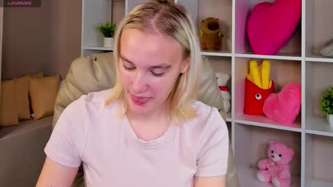 Carol online show from September 2025 04:27:01 AM