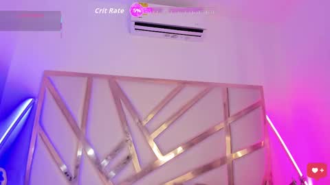 carolina_evannss online show from October 2025 01:33:02 PM