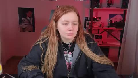 Snapshot of carolina_winter chatting on January 2026 05:55:01 AM Mira online show from January 2026 05:55:01 AM