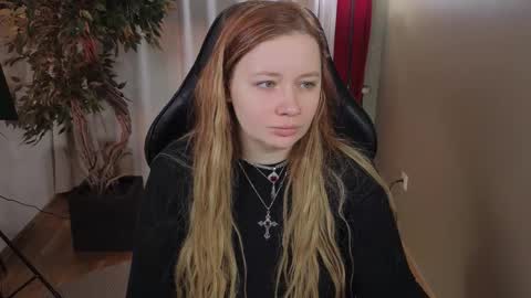 Snapshot of carolina_winter chatting on February 2026 05:16:02 AM Mira online show from February 2026 05:16:02 AM