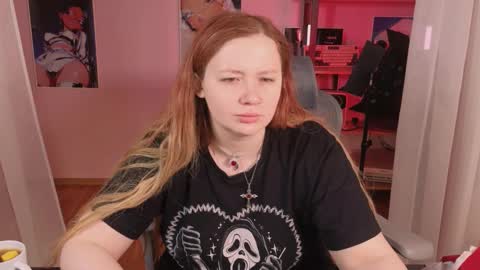 Snapshot of carolina_winter chatting on February 2026 05:34:02 AM Mira online show from February 2026 05:34:02 AM