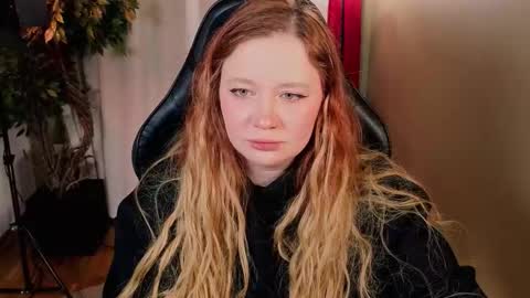 Snapshot of carolina_winter chatting on February 2026 05:18:02 AM Mira online show from February 2026 05:18:02 AM