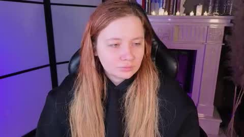 Snapshot of carolina_winter chatting on March 2026 05:20:02 AM Mira online show from March 2026 05:20:02 AM