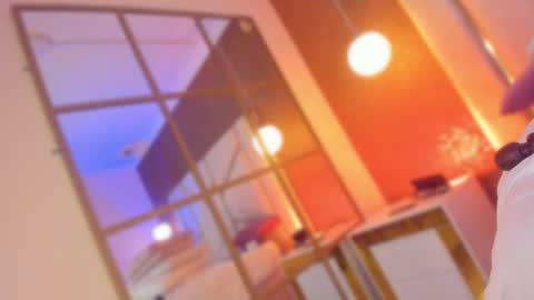 carolinaa_suarez online show from October 2025 01:54:01 PM