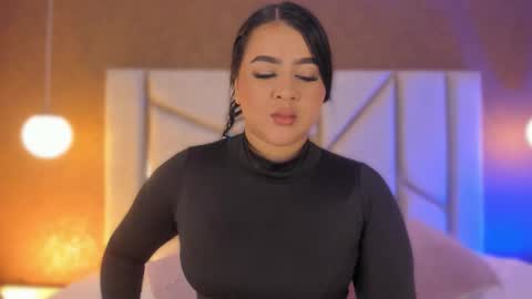 carolinaa_suarez online show from October 2025 11:20:02 AM
