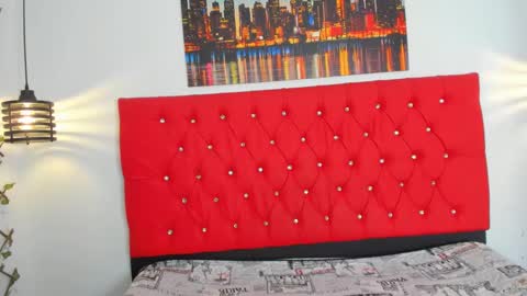 Carolina online show from September 2025 04:19:02 PM