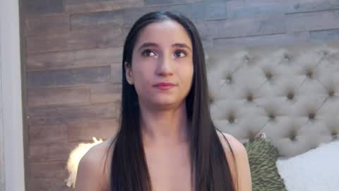 carolinahart online show from January 2026 06:51:02 AM