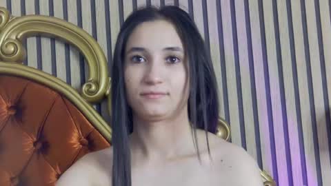 Snapshot of carolinahart chatting on June 2026 03:06:02 AM carolinahart online show from June 2026 03:06:02 AM