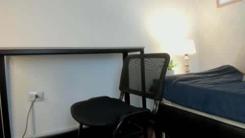  Caroline  online show from February 2026 11:32:02 AM