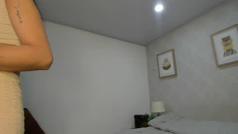 Snapshot of caroline_dh chatting on July 2026 11:36:02 AM Caroline online show from July 2026 11:36:02 AM