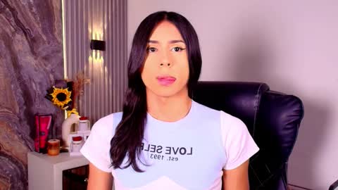 caroline_foster1 online show from March 2026 12:10:02 PM