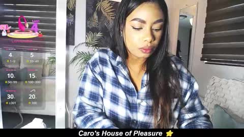 C A R O L I N E online show from January 2026 01:02:01 PM