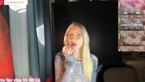 Snapshot of carolineandlover chatting on October 2025 11:32:02 AM Caroline and Lover online show from October 2025 11:32:02 AM