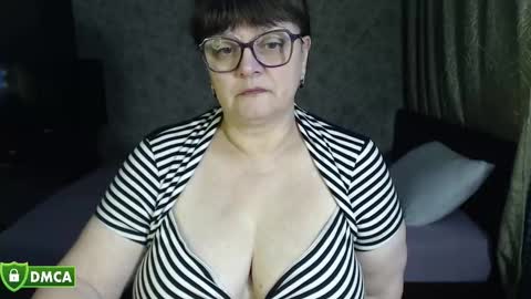 Snapshot of carolinedream_ chatting on October 2025 07:04:02 PM CarolineDream online show from October 2025 07:04:02 PM