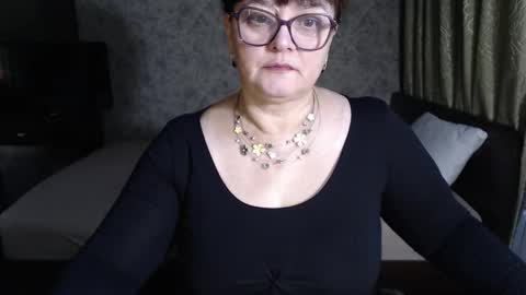 Snapshot of carolinedream_ chatting on November 2025 07:47:01 PM CarolineDream online show from November 2025 07:47:01 PM