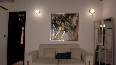 Caro online show from November 2025 10:36:02 AM