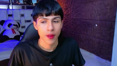 carolinejesh online show from January 2026 07:38:01 PM