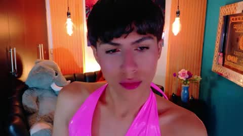 carolinejesh online show from March 2026 12:16:01 PM