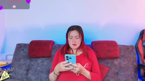 Carolinhe  online show from September 2025 09:37:01 PM