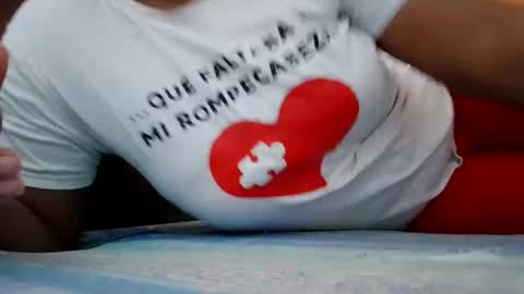 Snapshot of carolinnagomez chatting on January 2025 11:26:01 PM Caro online show from January 2025 11:26:01 PM