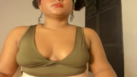 Caro online show from April 2026 11:44:02 AM