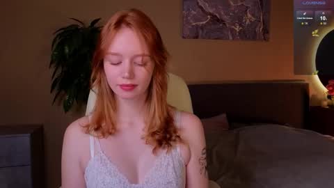 Snapshot of carolinnk chatting on September 2025 02:27:02 PM Caro online show from September 2025 02:27:02 PM